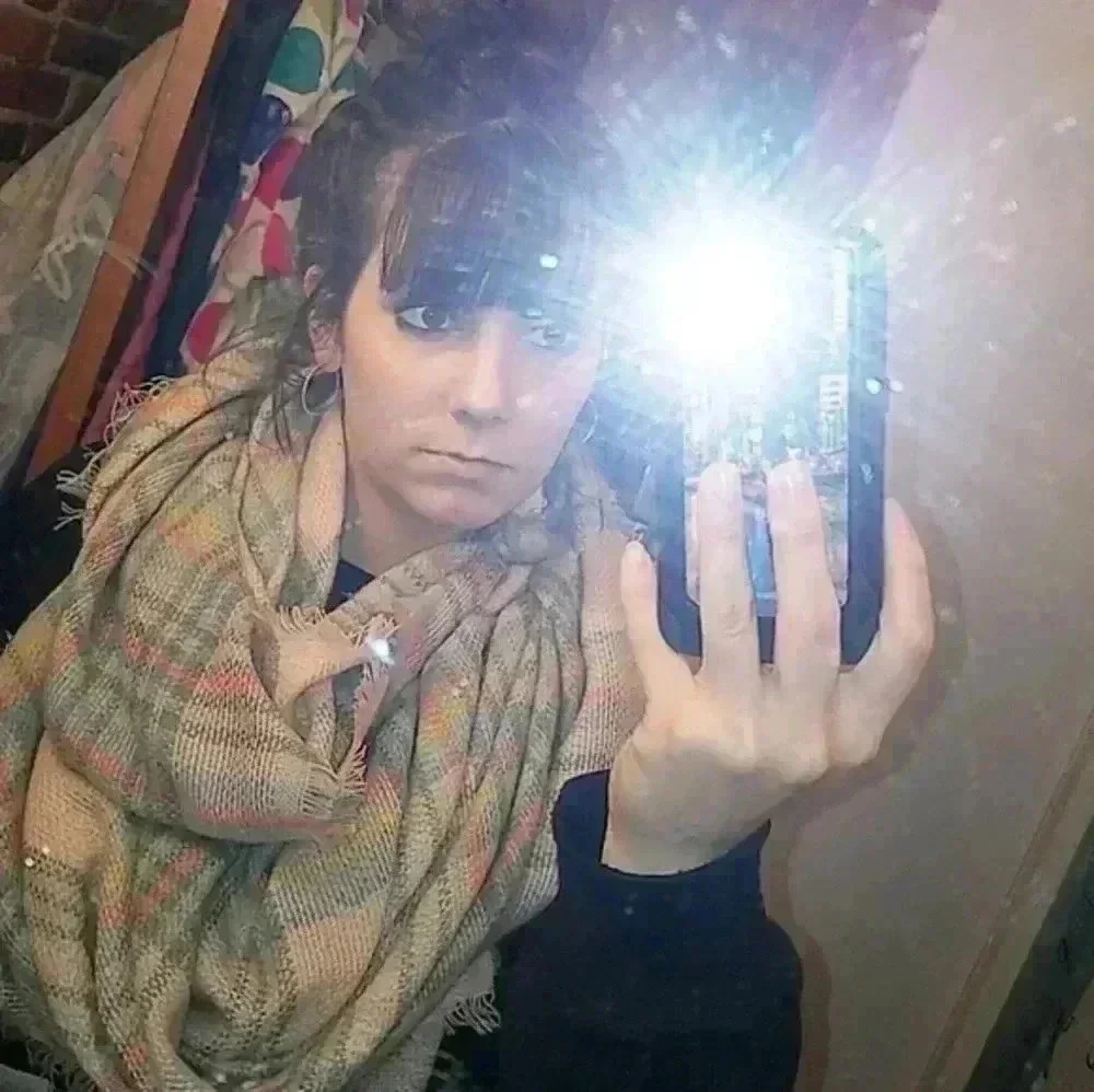 Pink blanket Scarf - Picture 2 of 2